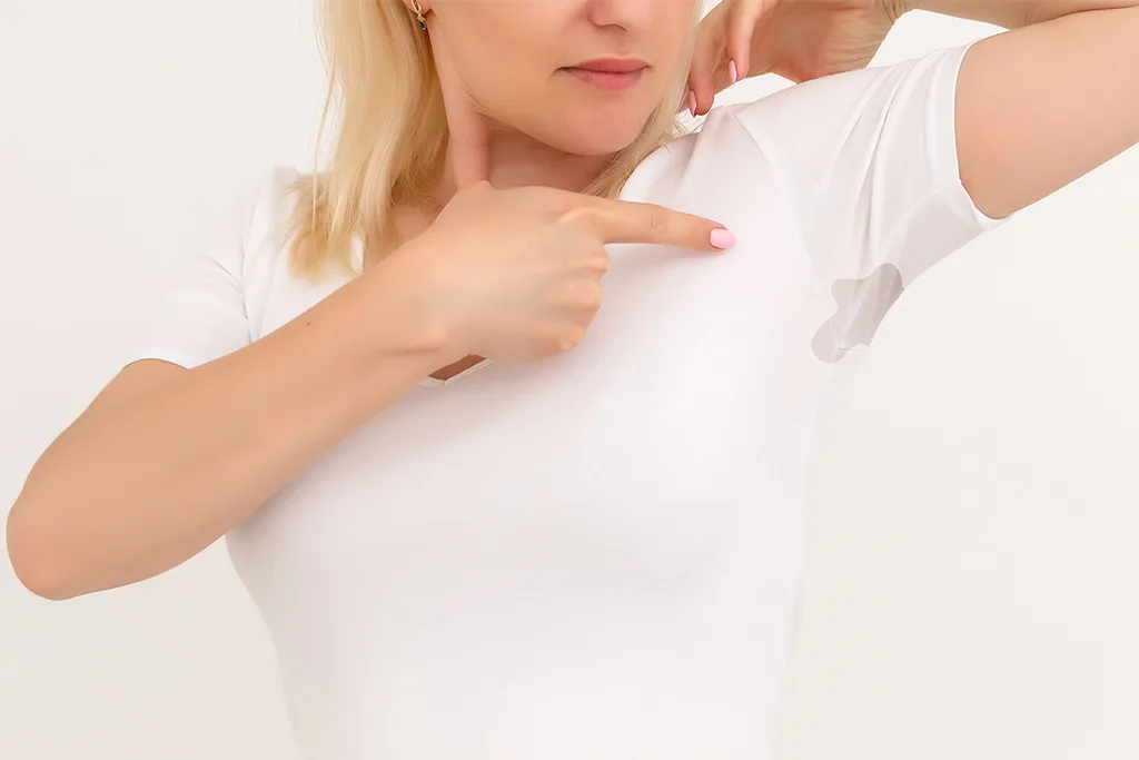 How to Remove Sweat Stains from White Clothes Without Damaging the Fabric